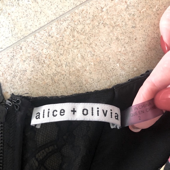 LAST CHANCE Alice+Olivia Ava gown NWOT plunge neck - Picture 9 of 11